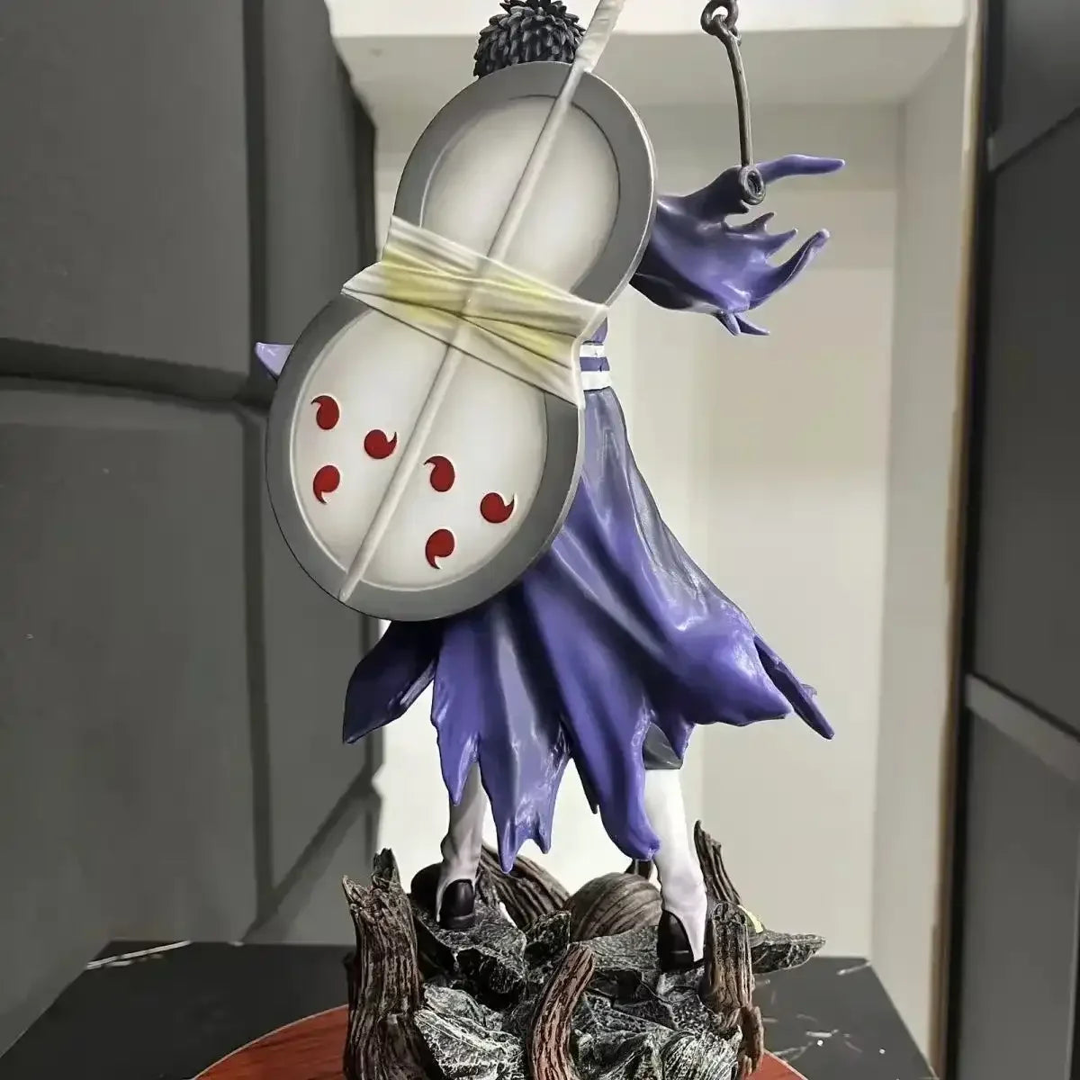 تمثال الحضور الأسطوري لأوتشيشا (35 سم) 