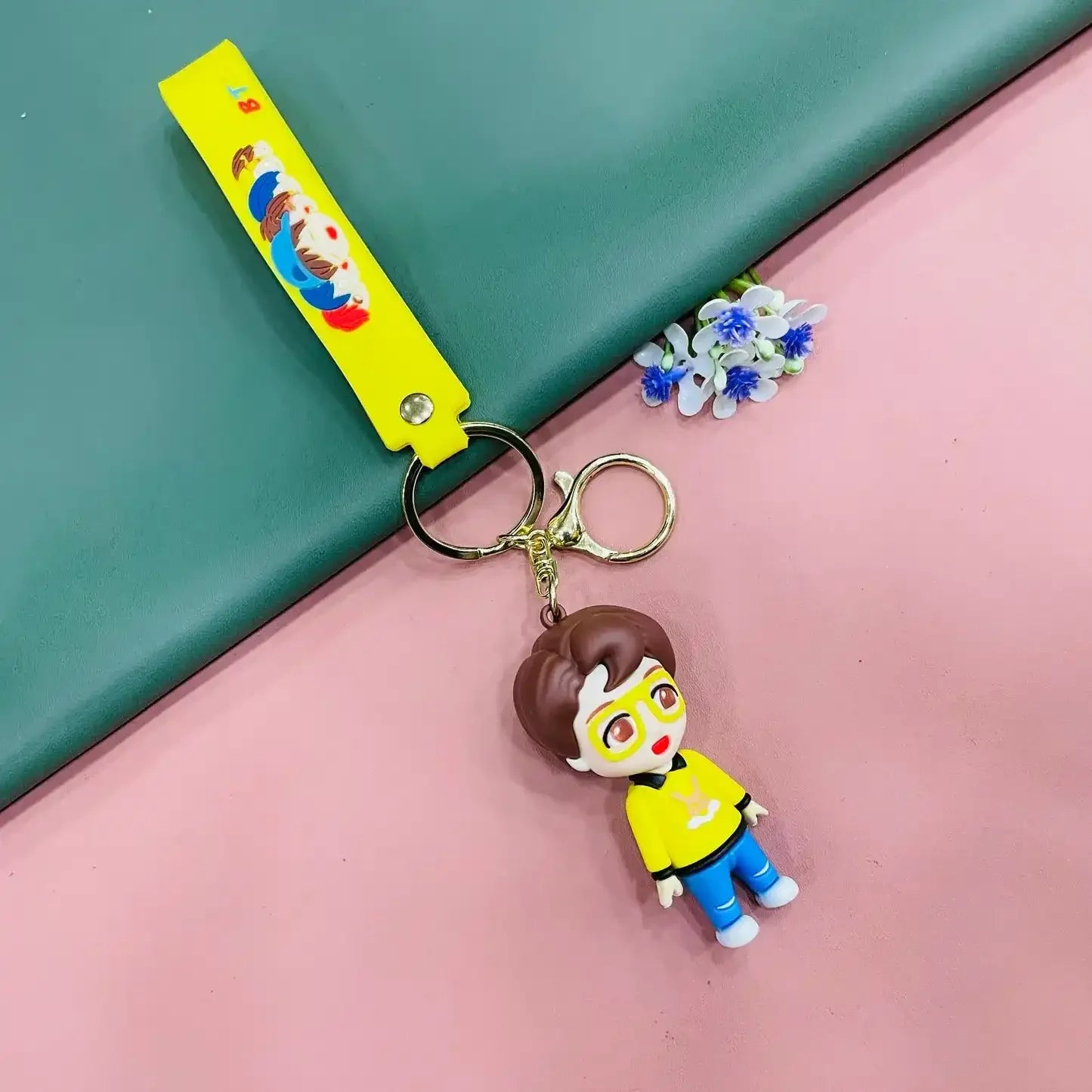 سلسلة مفاتيح BTS Vibrant Pop ثلاثية الأبعاد 
