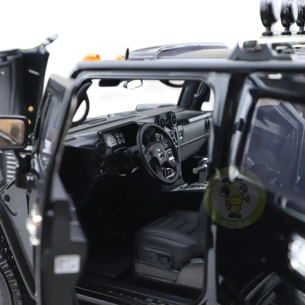 Hummer H2 1:24 Diecast Model