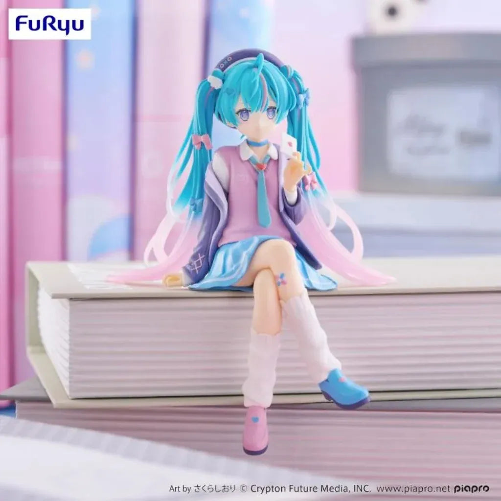 Hatsune Miku Love Blazer Noodle Stopper Figure