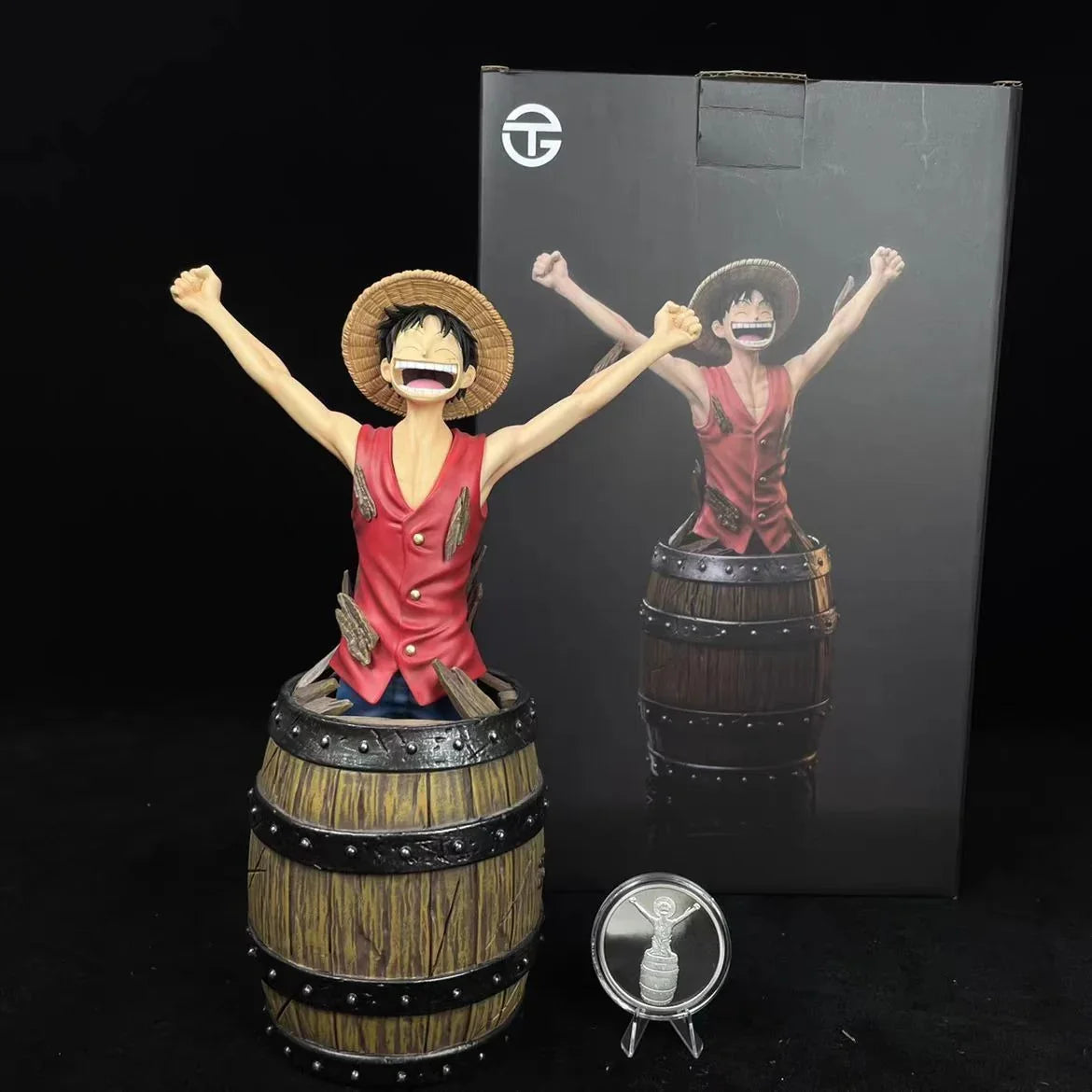 Luffy Out of Barrel Figurine (27 cm)