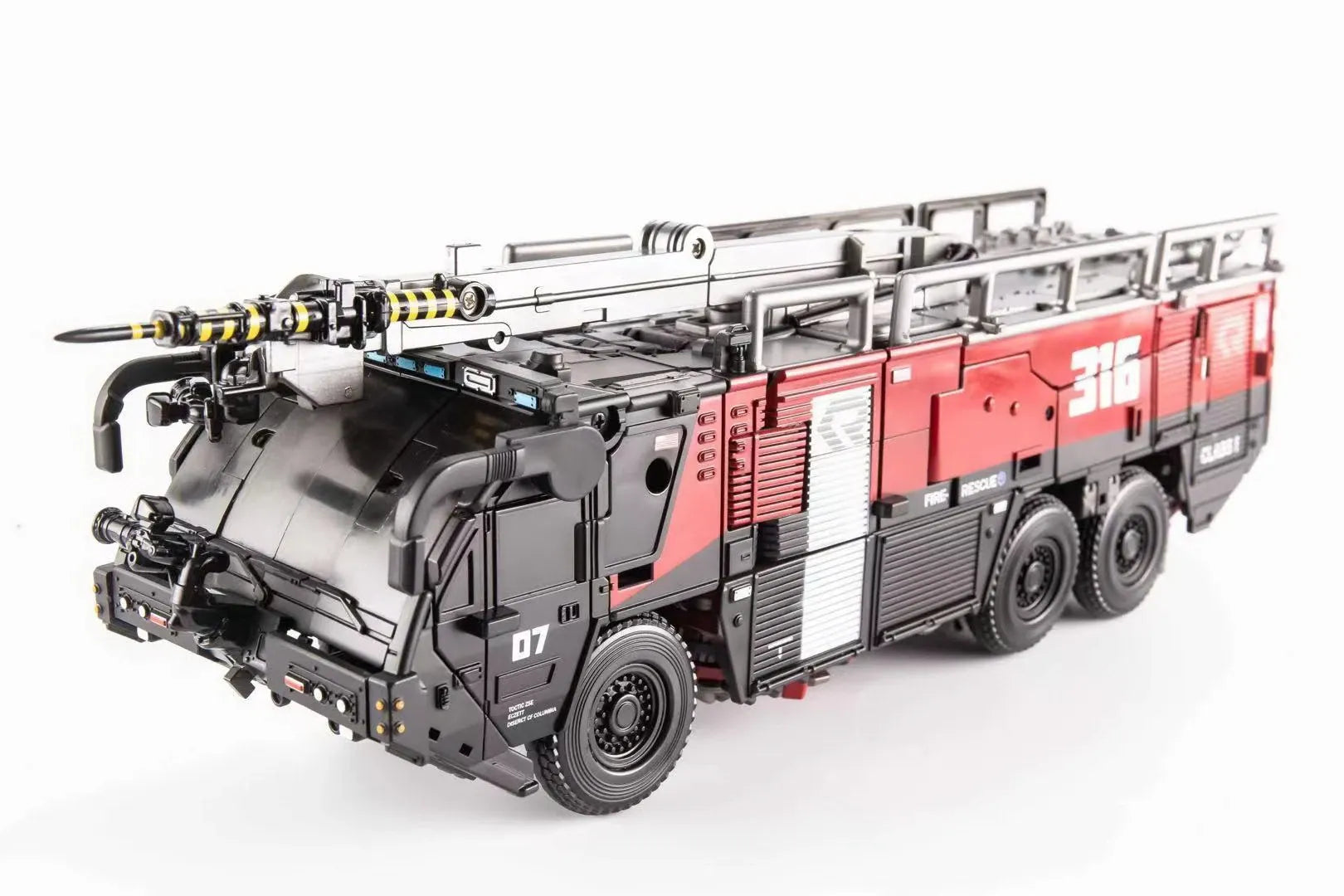 Transformers Sentinel Prime OV-01 Figure (32 cm)