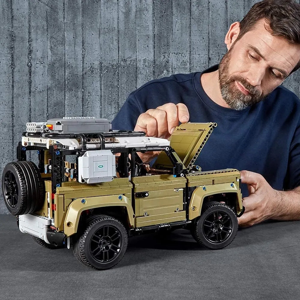Landrover Defender Building Block Set (2573 Pcs)