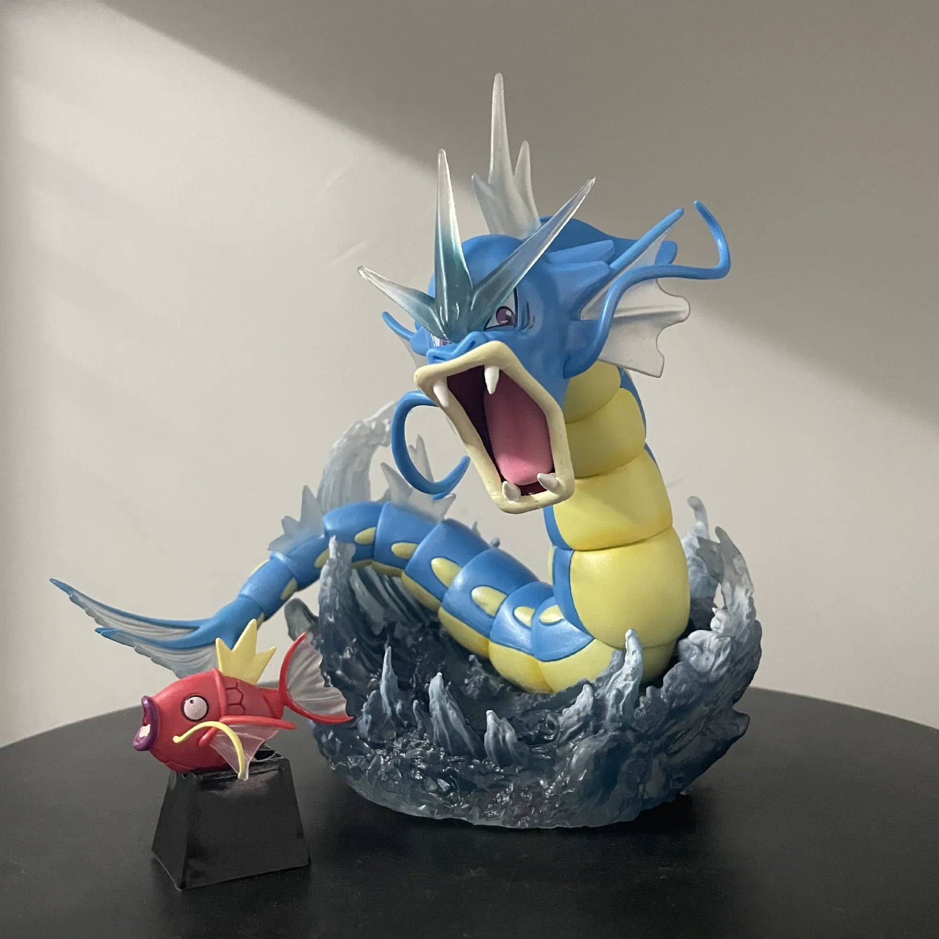 Gyarados and Magikarp Evolution Set (20 cm)