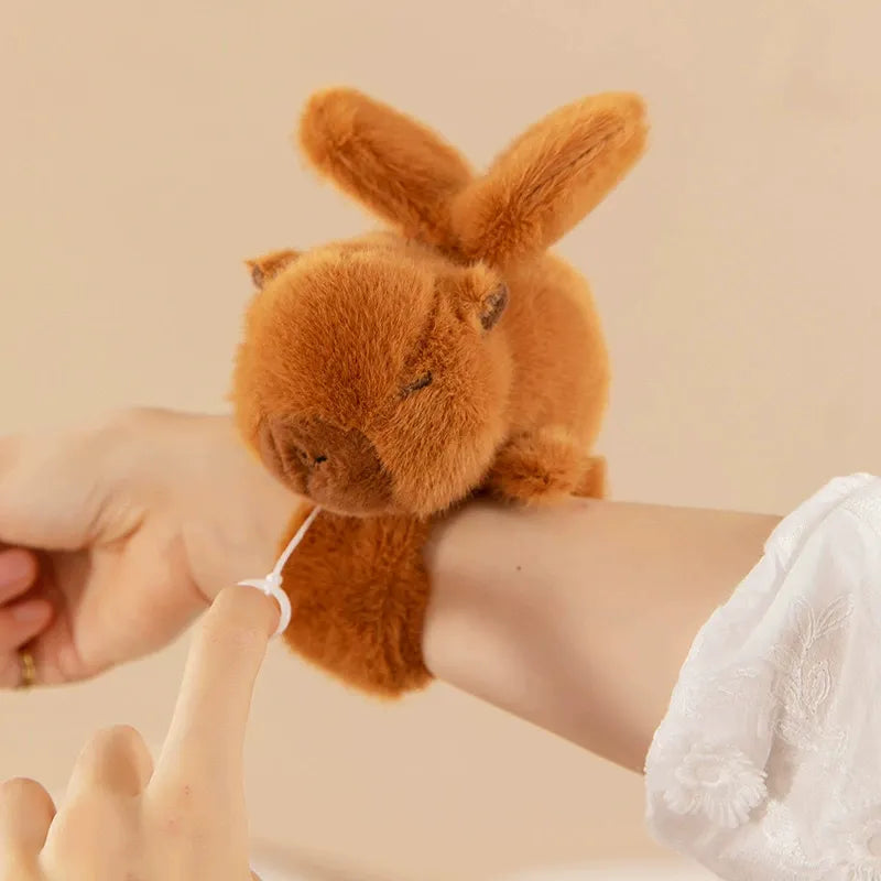 Capybara Flutter Wings Plush Bracelet (15 cm)