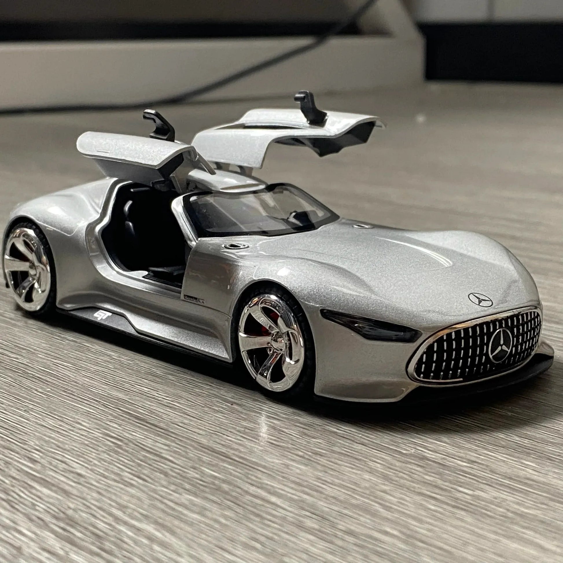 Merc AMG Vision GT 1:32 Scale Die-Cast Supercar