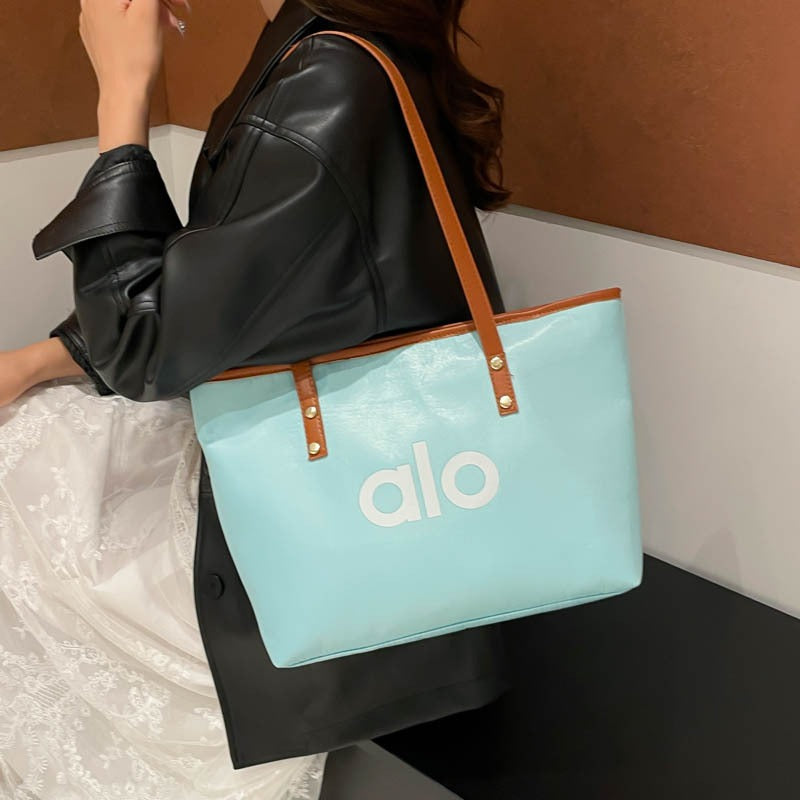Alo Zenith Minimalist Tote Bag