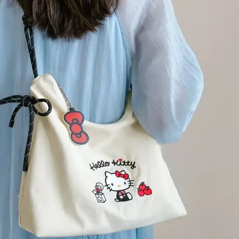 Sac fourre-tout Hello KT instantanément adorable 