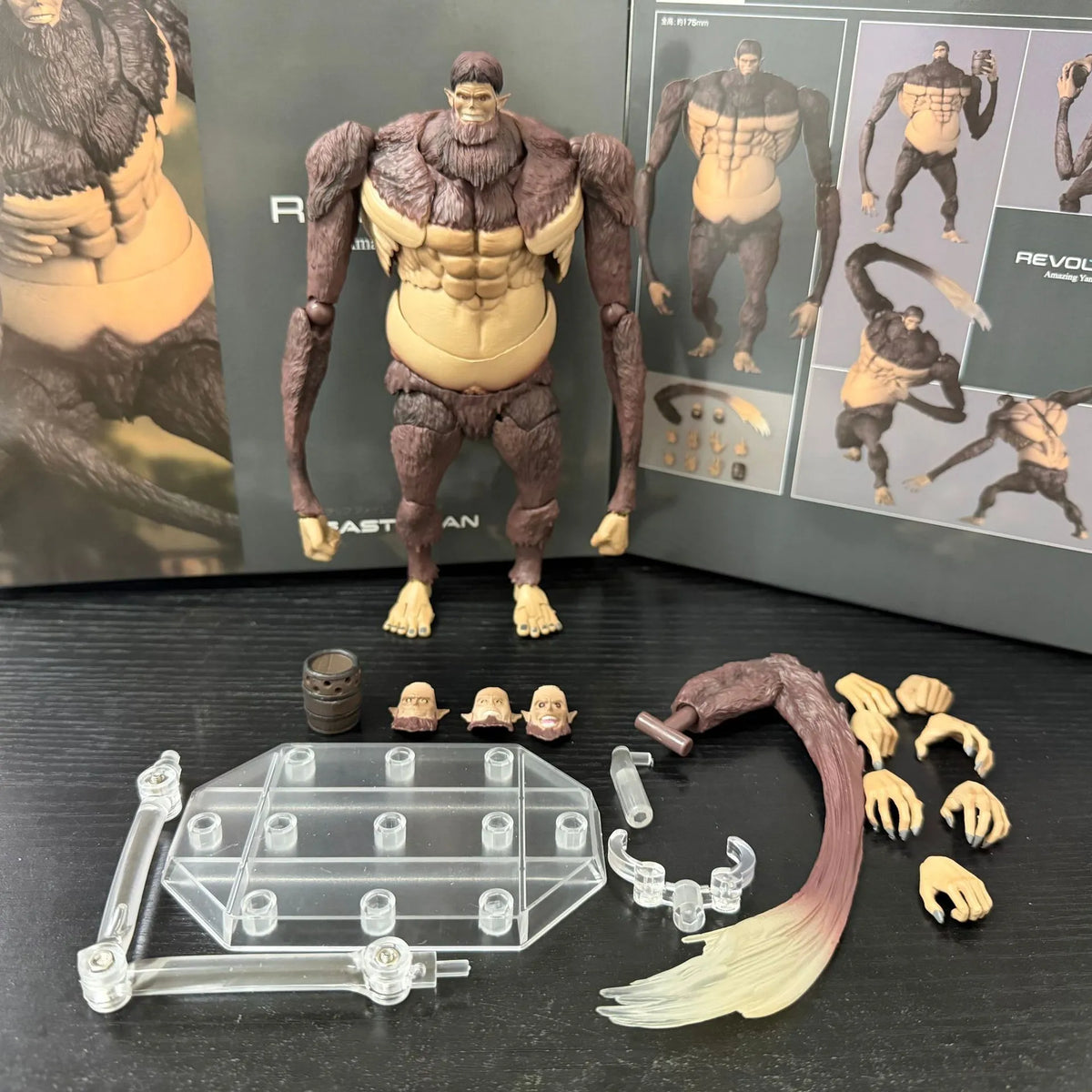Amazing Yamaguchi AoT Beast Titan Action Figure