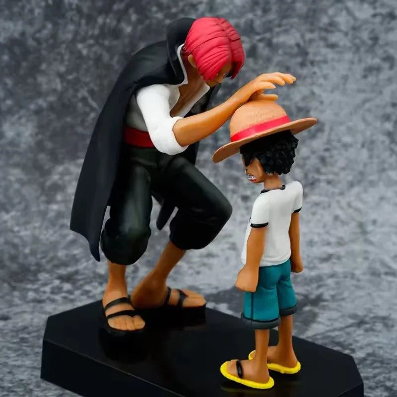 Luffy and Shanks Hat Gift Figurine (19 cm)