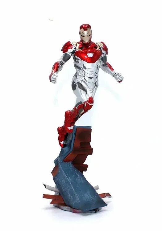 Iron Man Flight Figurine (27 cm) - Bear Hugs