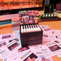 Jay Chou Playable Piano Desk Calendar with Musical Sheets - Bear Hugs