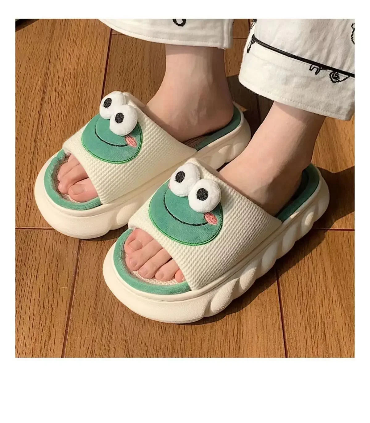 Kawaii Frog Women's Indoor Slippers – Soft, Comfy & Anti-Slip - Bear Hugs