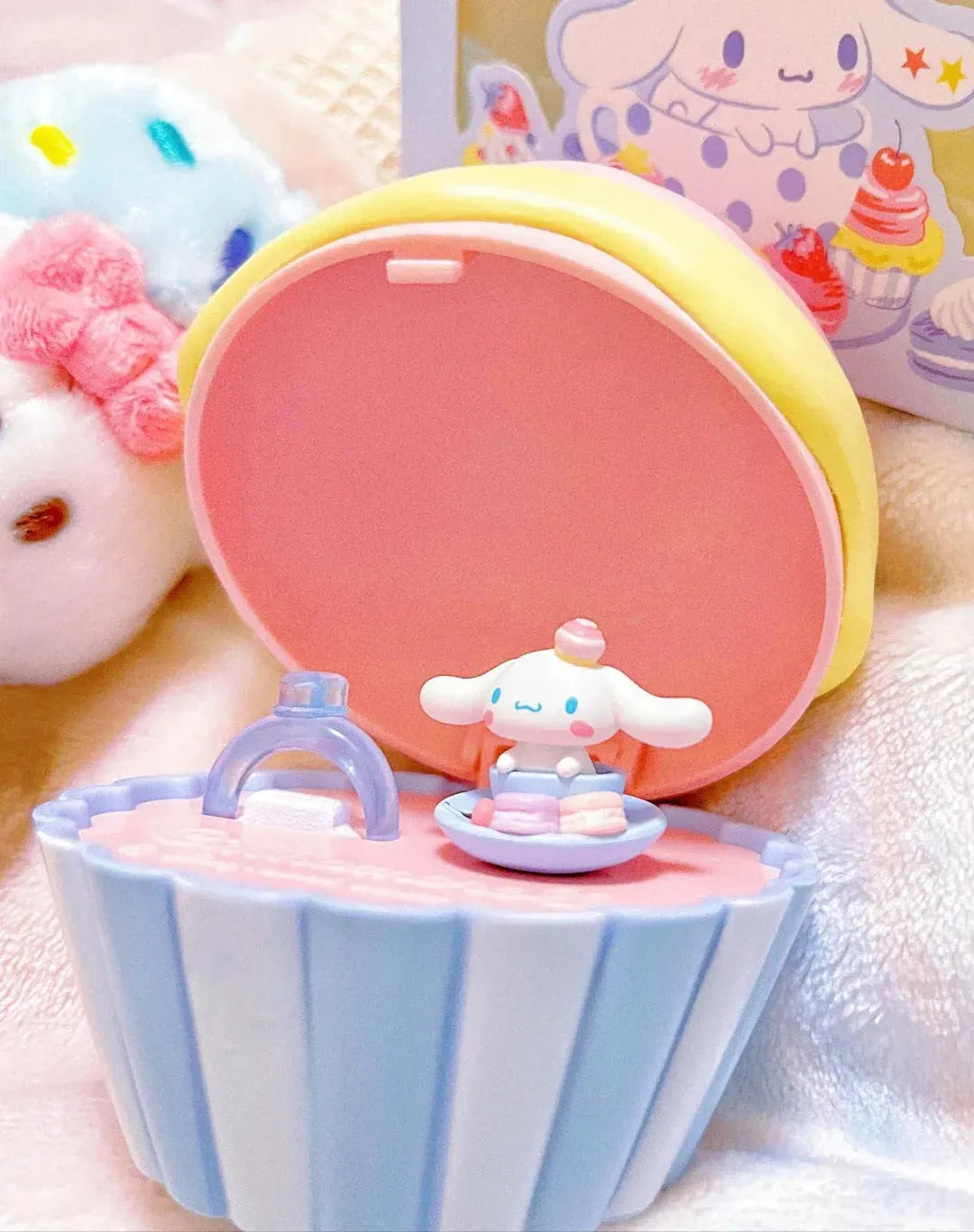 Sanrio Cinnamoroll Cupcake Ring Box