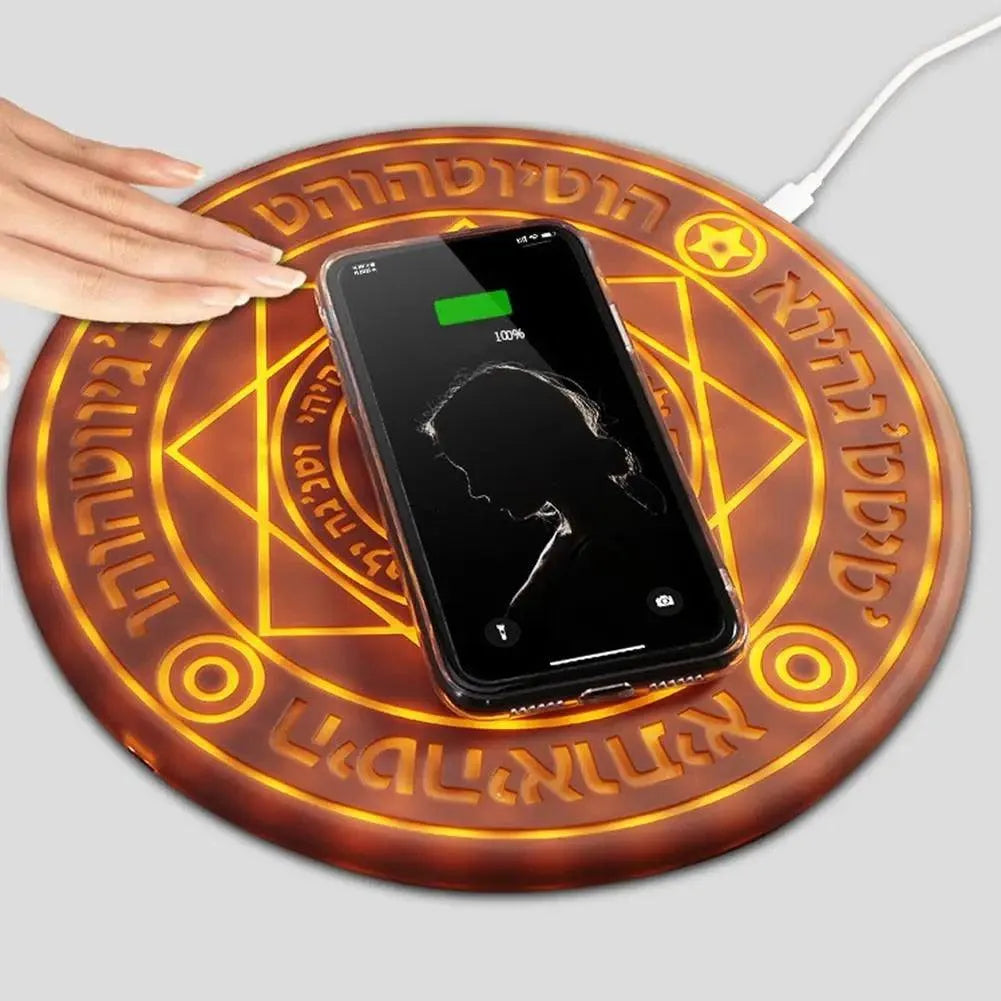 Magical Strange Disc Wireless Charger - Bear Hugs