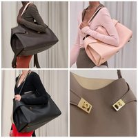 FurMo Hug Soft Oversized Runway Tote