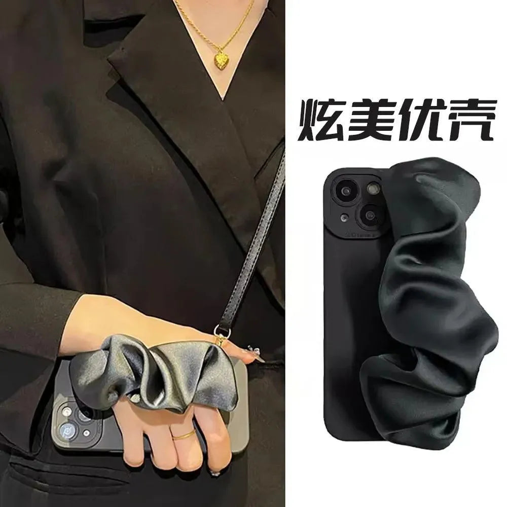 Pleated Wristband Bag Phone Case (For iPhones) - Bear Hugs