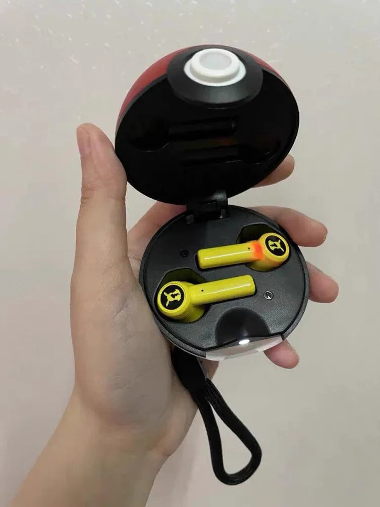 Pokemon Pikachu Themed Earphones - Bear Hugs