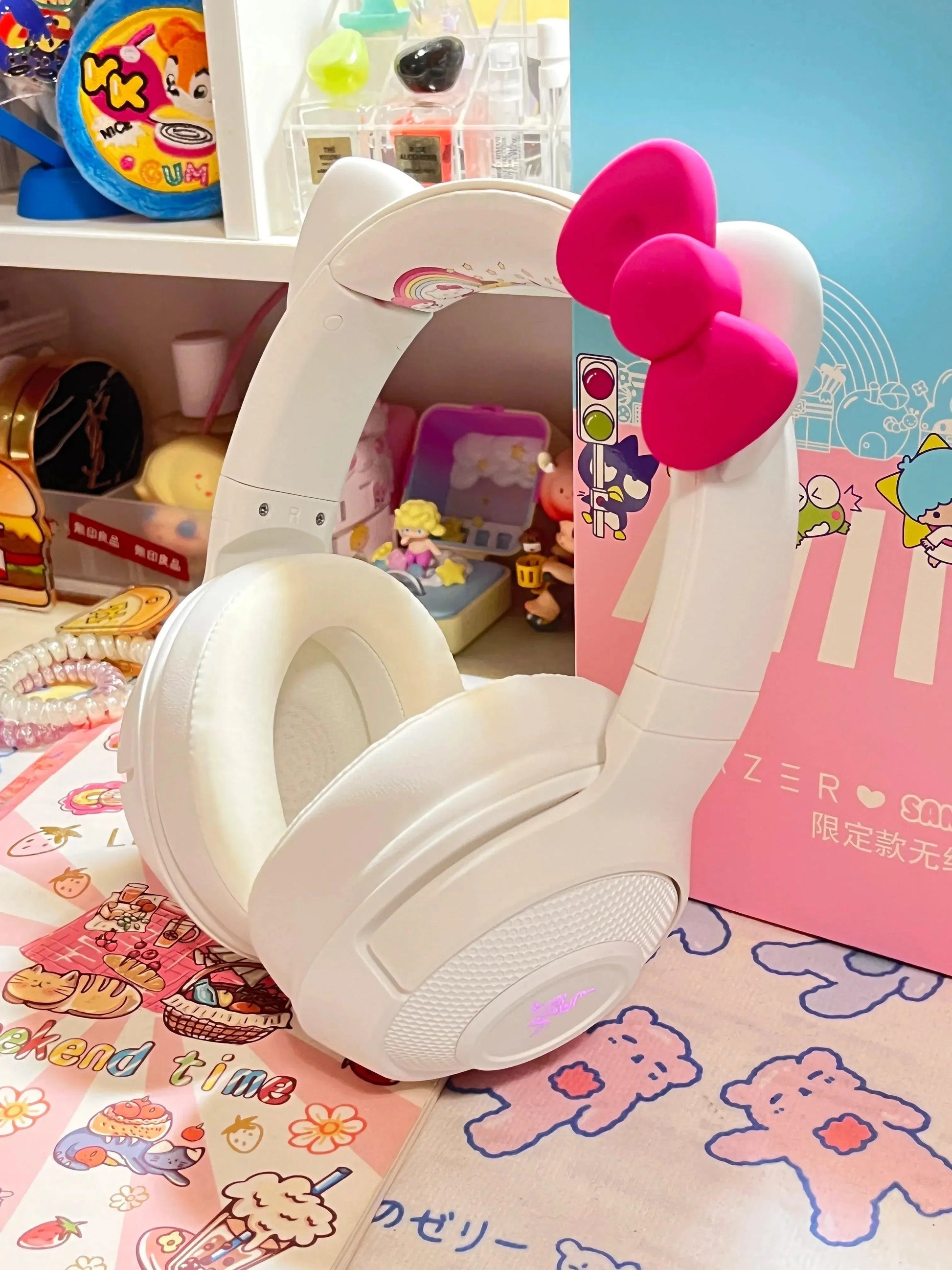 Razer x Sanrio Hello Kitty Limited Edition Wireless Earphones - Bear Hugs