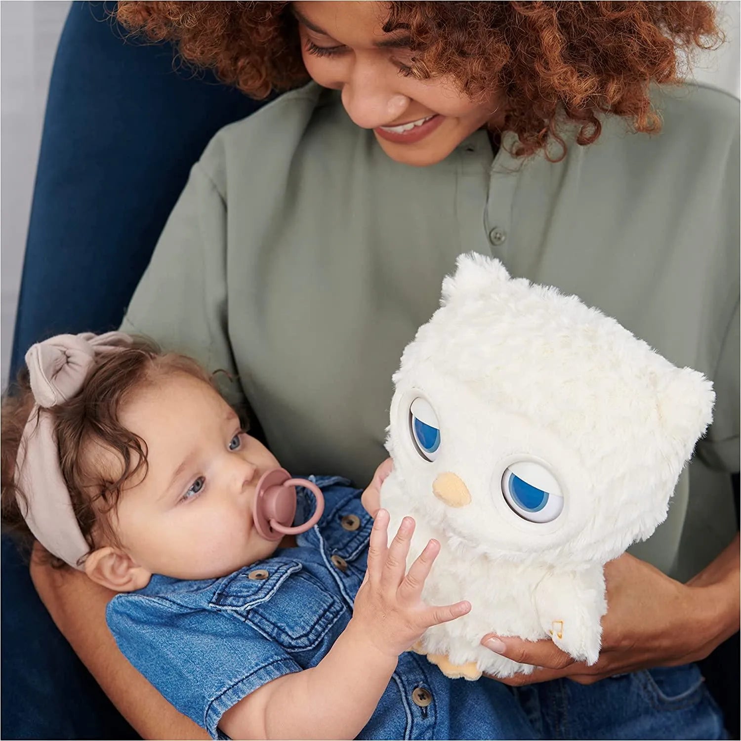 Sleepy Eyes Owl Soothing Plushie - Bear Hugs