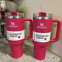 Stanley Quencher H2.0 Valentine Edition Insulated Tumbler (40 oz) - Bear Hugs