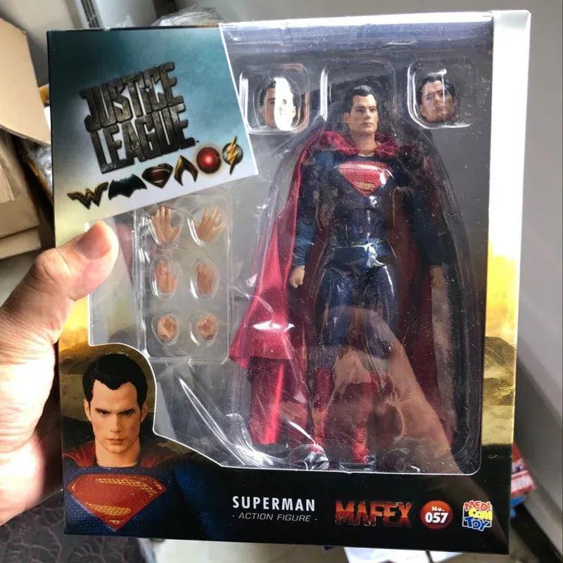 Superman MAFEX No. 057 Figure (16 cm) - Bear Hugs