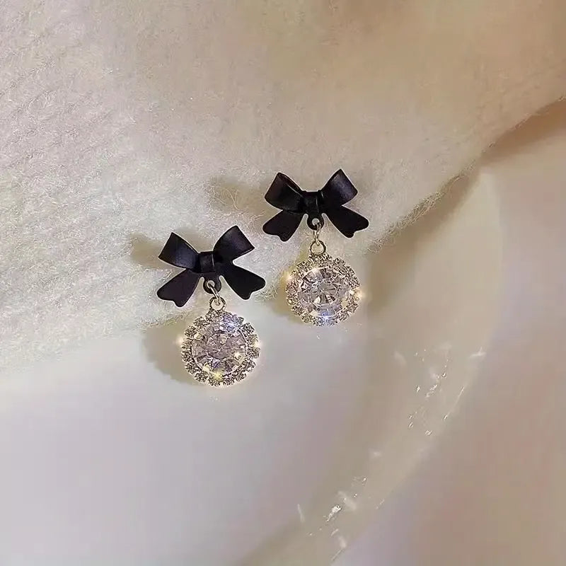 Exquisite Ribbon Snowflake Earrings