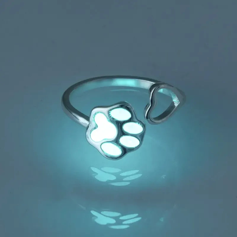 Luminous Cat Claw Ring