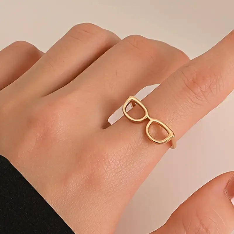 Unique Square Shaped Glasses Ring