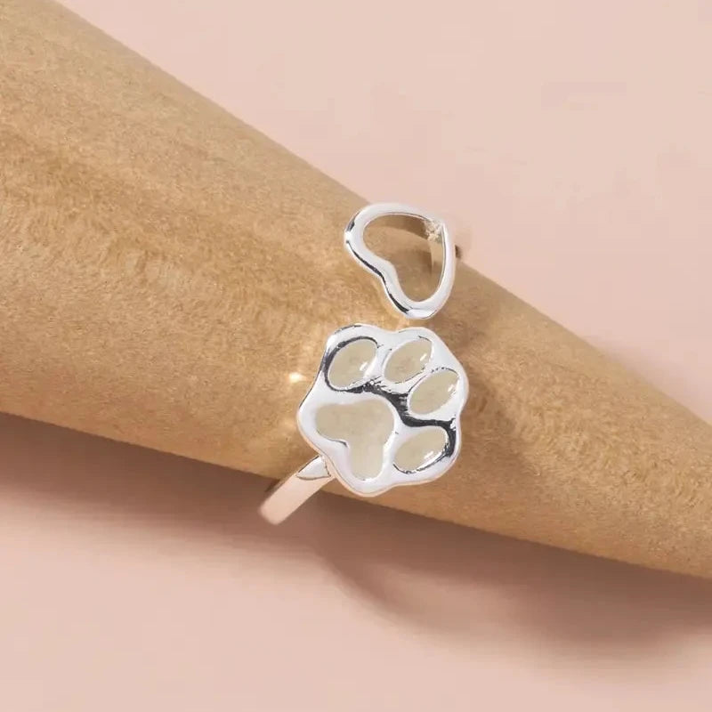 Luminous Cat Claw Ring